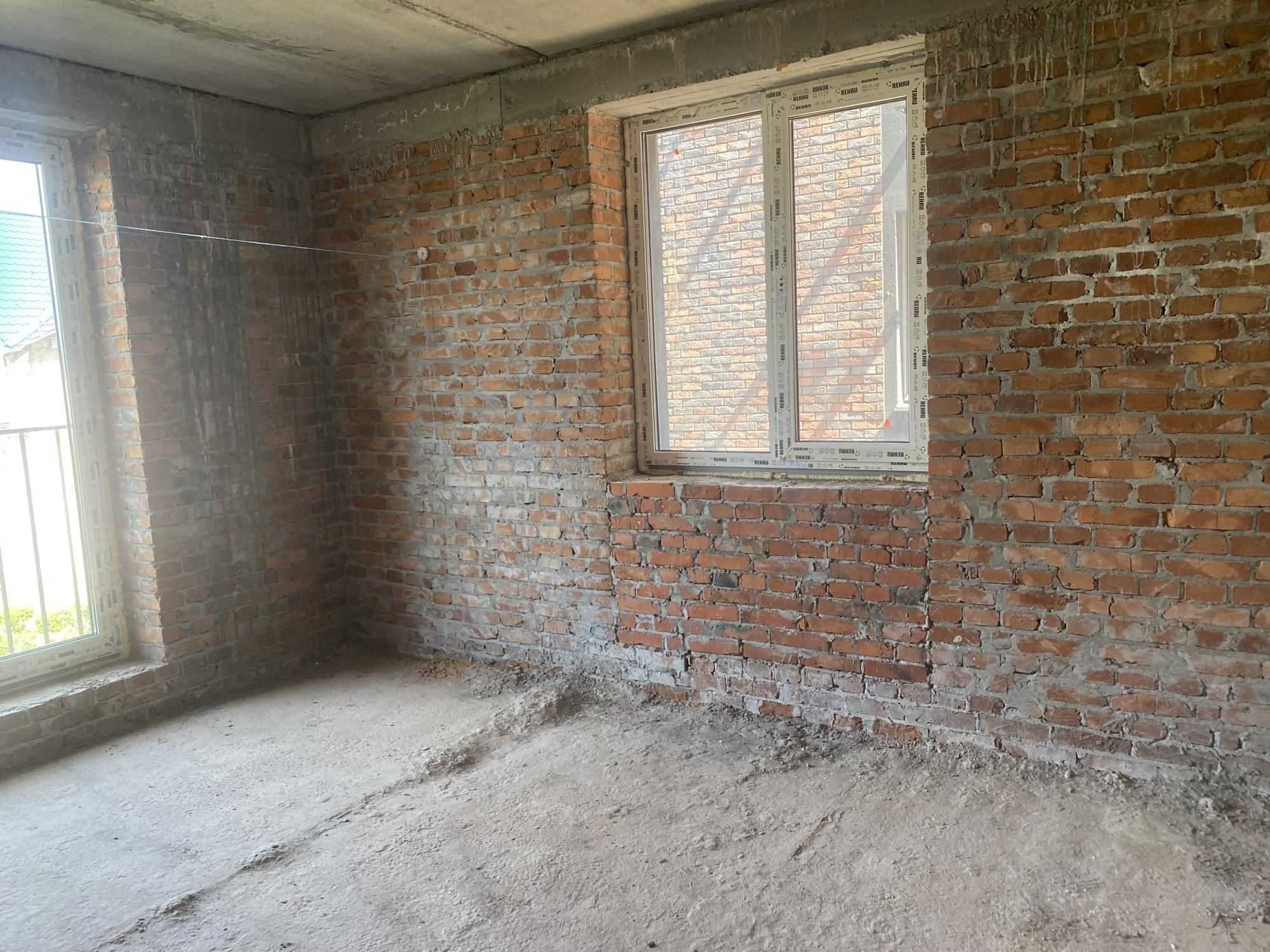Продаж 2-х кімнатних кв. Гатне, м. Теремки, вул. Інститутська, б. 21