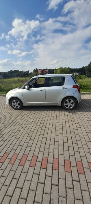 Sprzedam suzuki swift 1.3 benzyna
