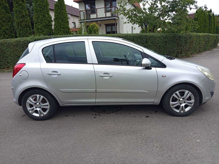 Opel Corsa D Super stan przebieg 88tys km