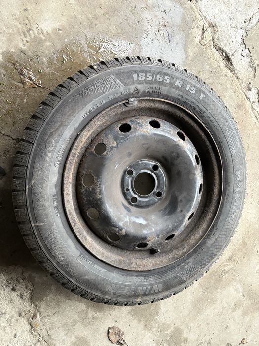 Felgi z oponami zimowymi