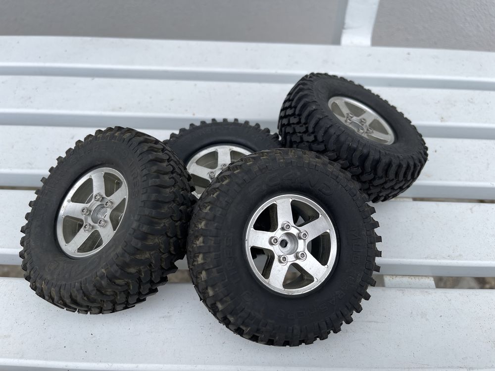 RC4WD Mud Thrashers 1.9