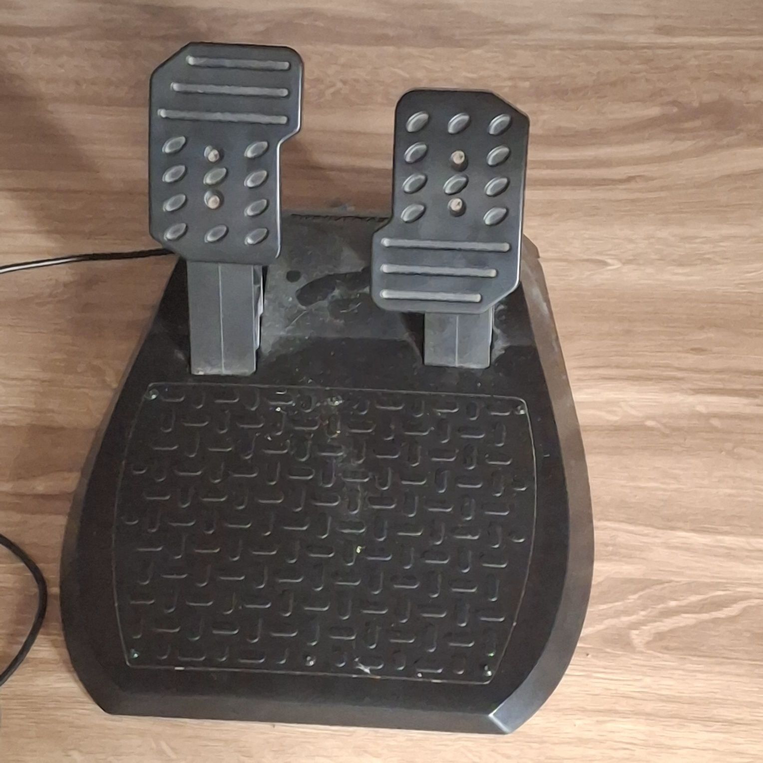 Kierownica thrustmaster TMX + pedaly + skrzynia biegow/shifter