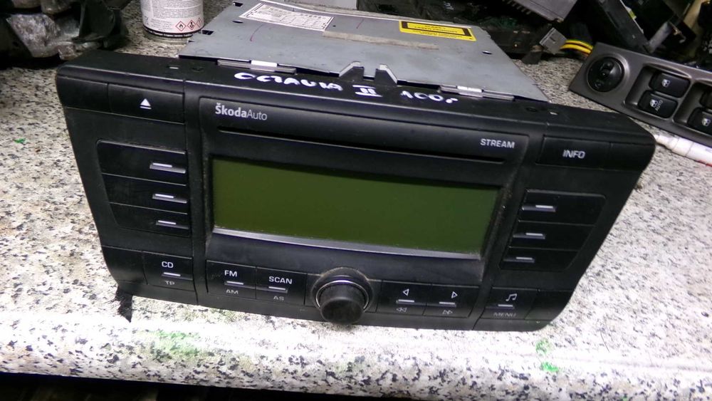 Wrz55 Radio CD odtwarzacz skoda octavia II wysyłka