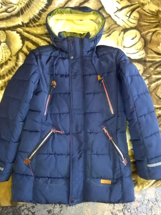 Зимняя куртка на подростка