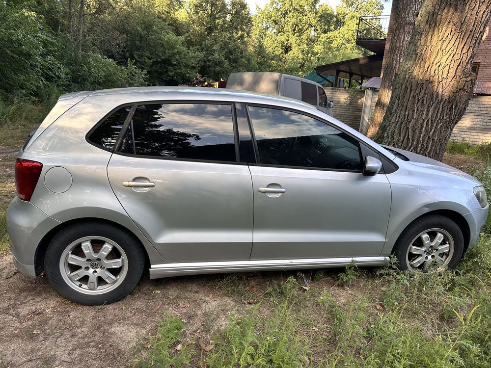 Автомобіль Volkswagen Polo 2011
