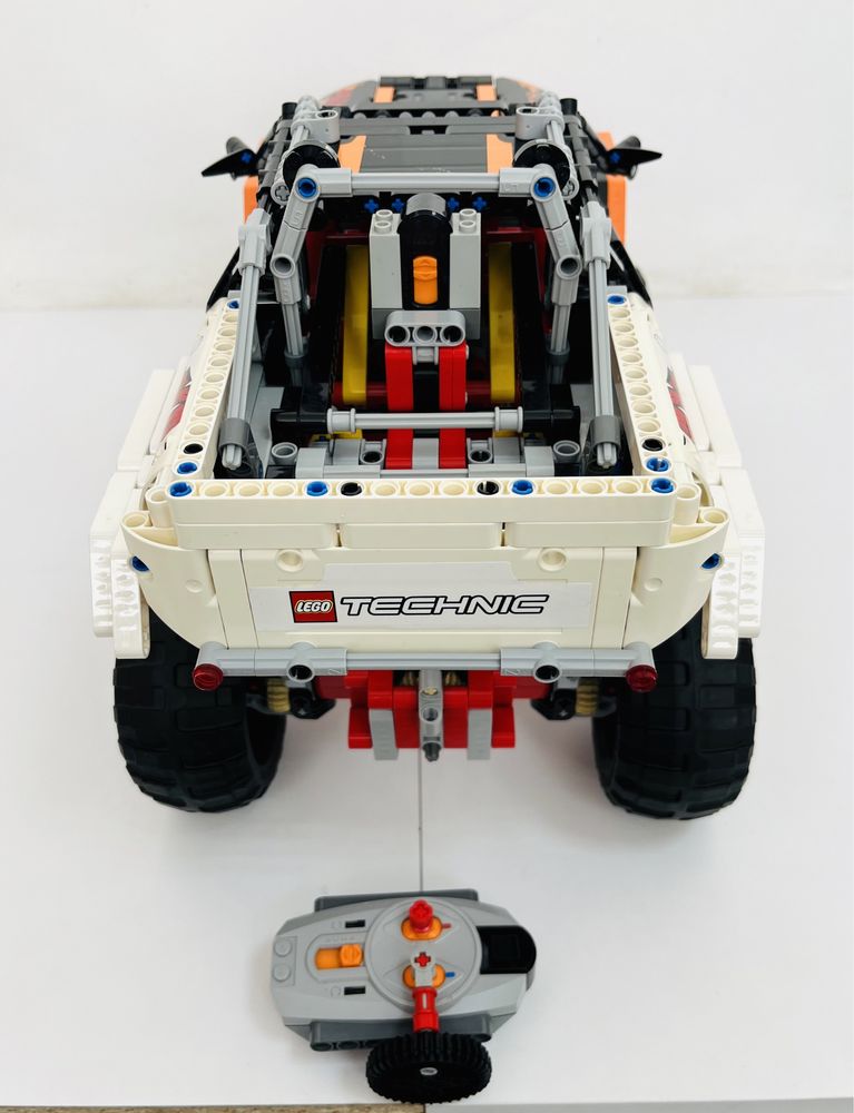 Lego Technic 9398 внедорожник 4х4 на управлении