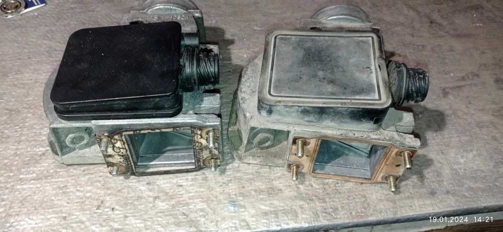 Продам расходомер воздуха БМВ м40 м42 м43