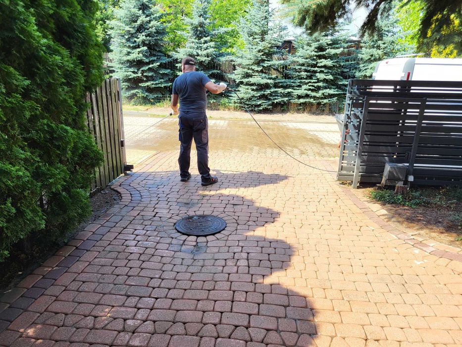 Sprzątanie Opróżnianie mieszkań piwnic strychów po zgonach wywóz mebli