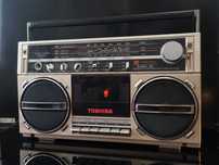 Toshiba RT-85 BomBeat - Rádio Cassette