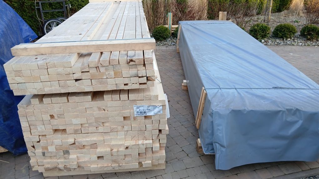Łaty świerkowe,kantówki,suche, obustronnie strugane. 18,00 zł sztuka