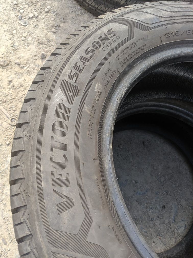 215/65R15C Good Year 22рік