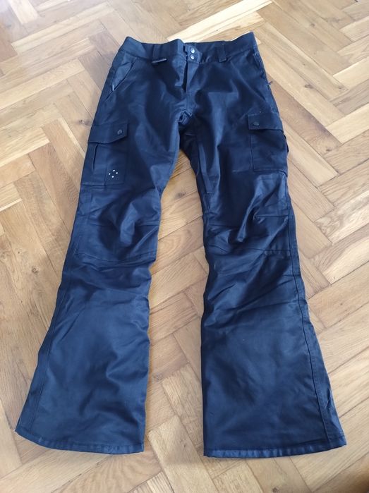 Spodnie narciarskie snowboardowe 4F/FOB r. M czarne damskie 1000

Sp