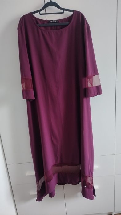 Sukienka  długa zwiewna .