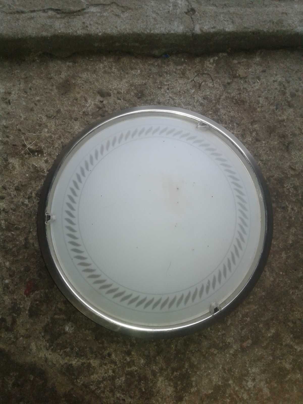 Plafon o średnicy 26cm