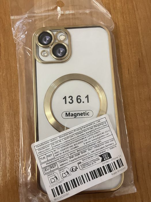 Чохол на Apple iPhone 13 з лінзами на камері  з MagSafe