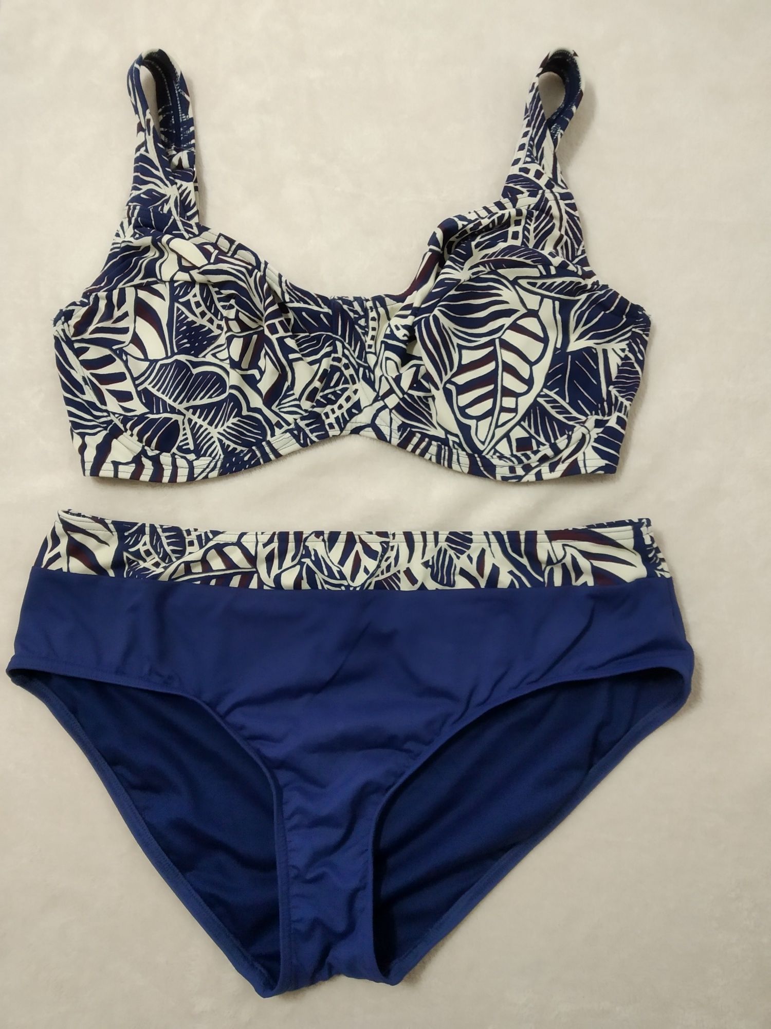 (NOVO, PORTES GRÁTIS) Bikini TRIUMPH azul estampado - Tamanho 42 E