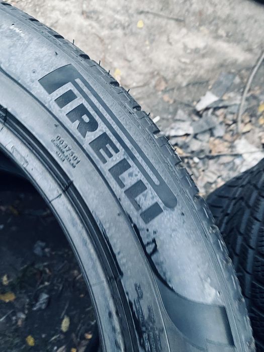 315 40 21 Pirelli winter Scorpion 85%