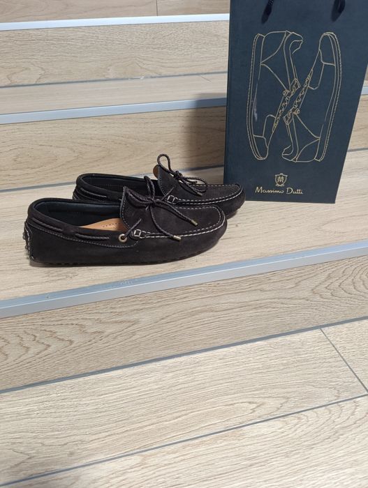 Замшеві мокасини Massimo Dutti темно-коричневого кольору.