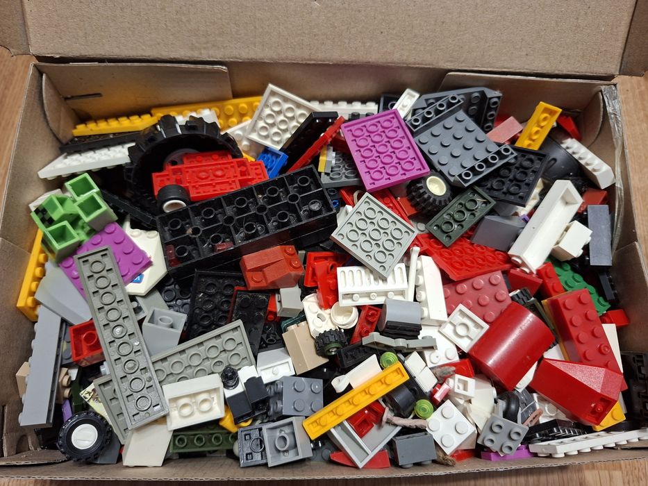 3 Килограма лего самого разного