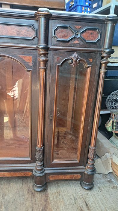 Aparador madeira maciça estilo clássico