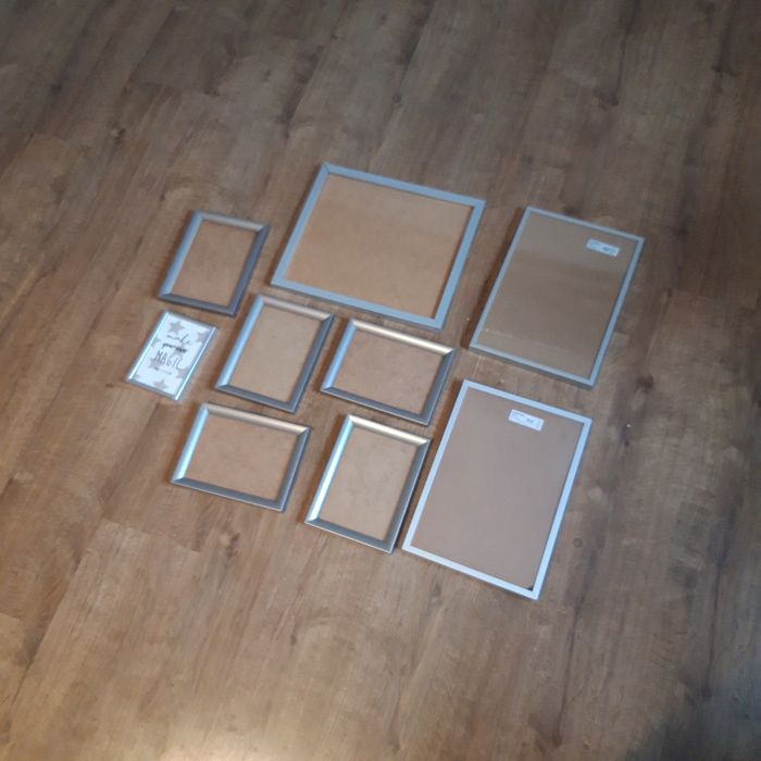Zestaw ramek na zdjęcia srebrne 9 sztuk różne rozmiary