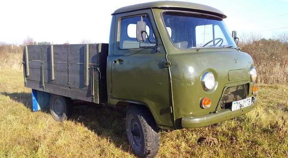 УАЗ 3303 бортовий