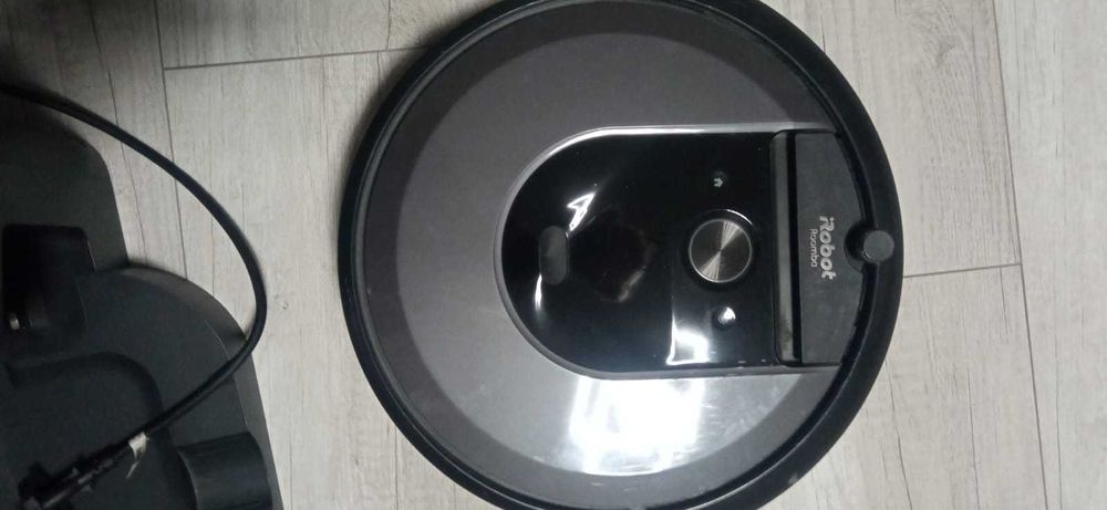 iRobot roomba i7+ uszkodzony