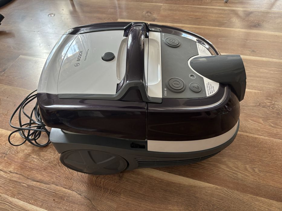 Пилосос миючий bosch aqua wash&clean serie 4