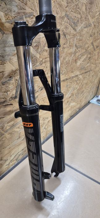RST Omega . 26" . Amortyzator.  Nowy