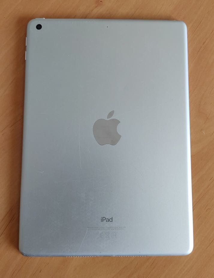iPad 6ª geração 32 Gb + Wifi compatível com Pen