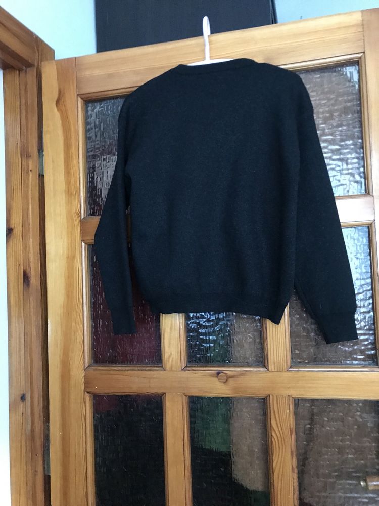 Sweter czarny  z perełkami Butik r. M/L