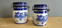Zestaw ceramicznych pojemników na żywność