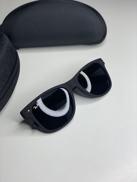 Мужские Солнцезащитные очки Ray Ban Wayfarer Polarized черные Рей бен