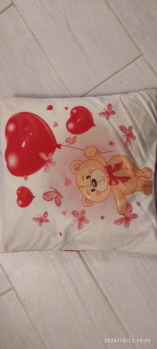 Poduszka Jasiek 40x40 cm miś serduszka