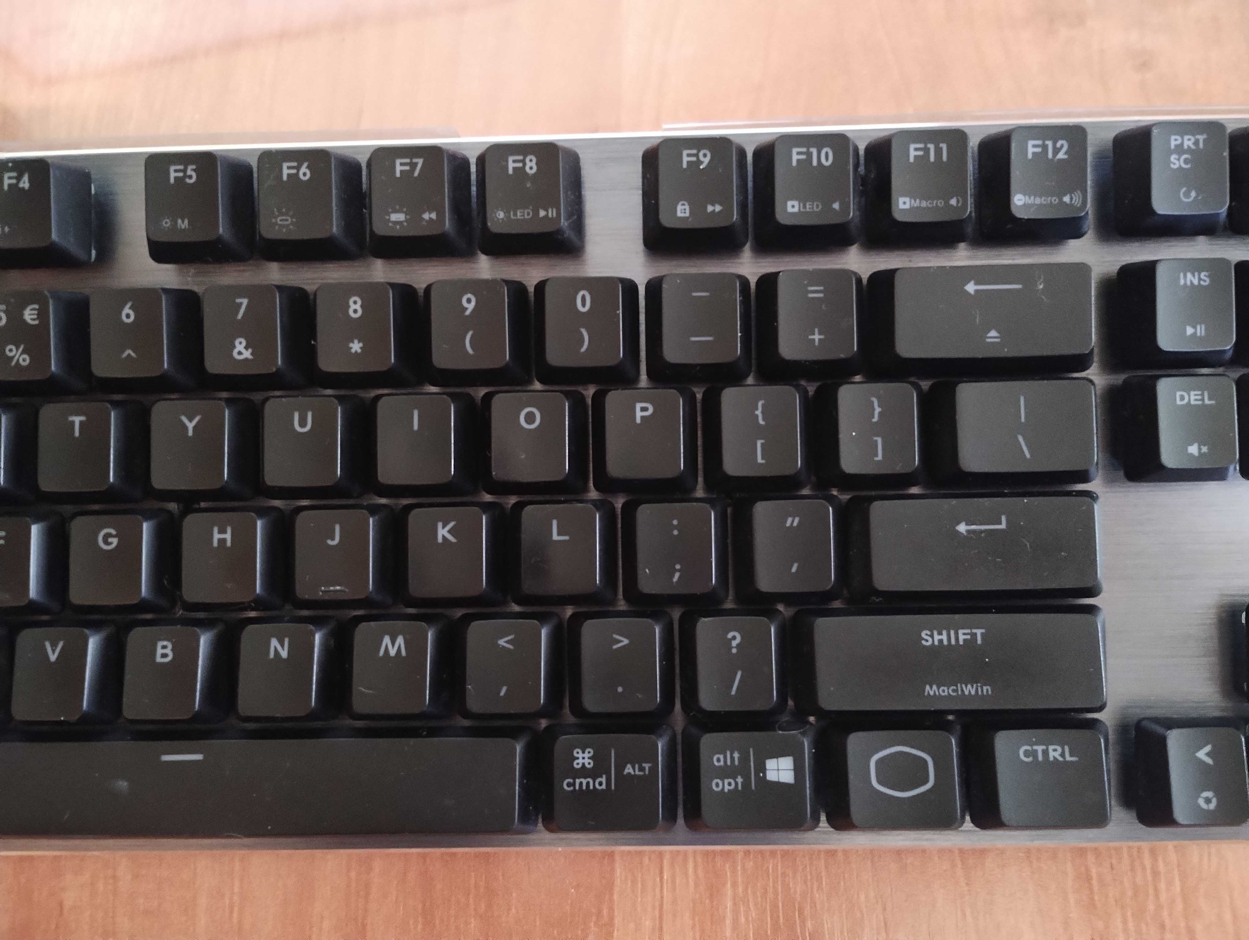 cooler master sk652 Brown wyczyszczona + akcesoria oraz opakowanie