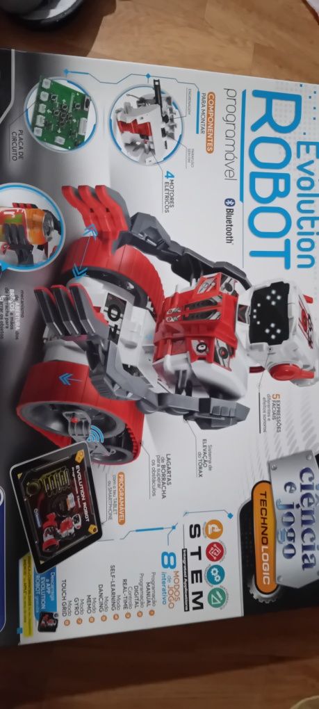 Robot Programável Clementoni Evolution
