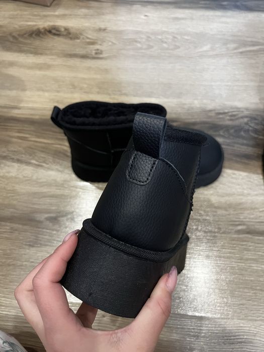 Уггі, уги,угги жіночі