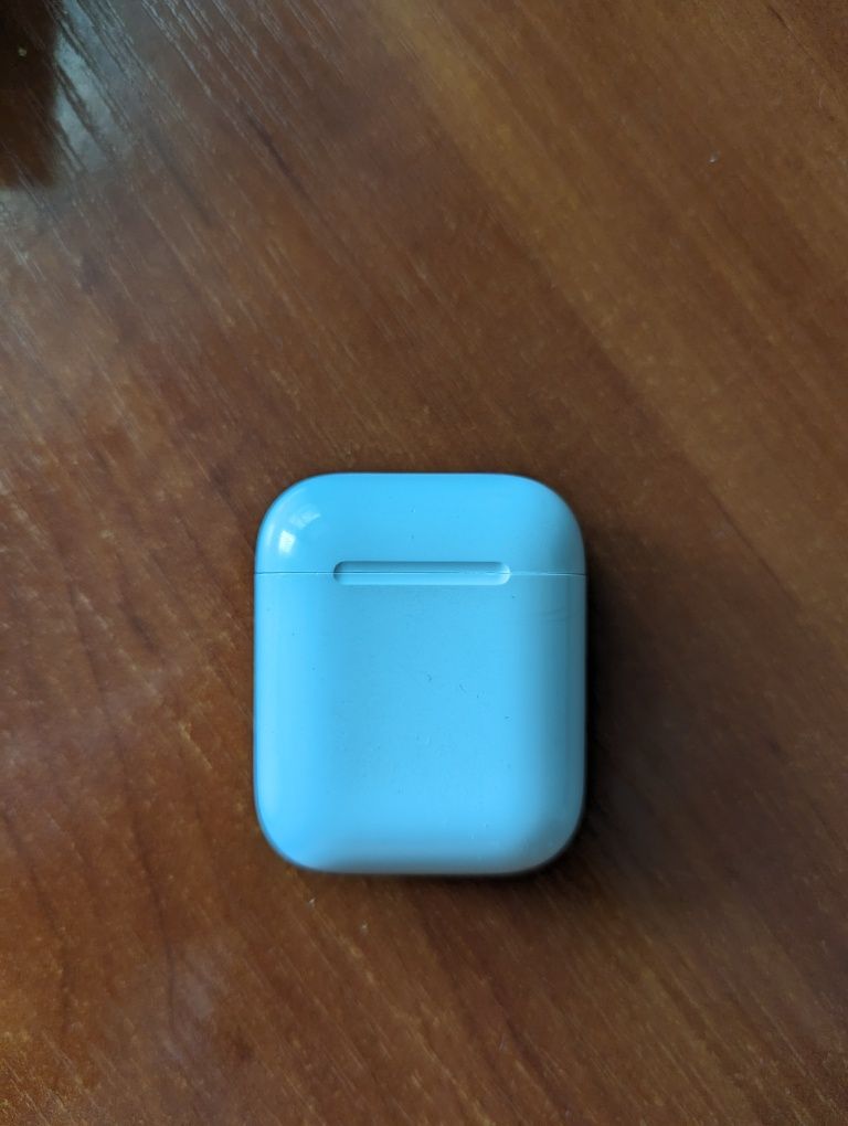 Продам Apple Airpods 2 оригінал