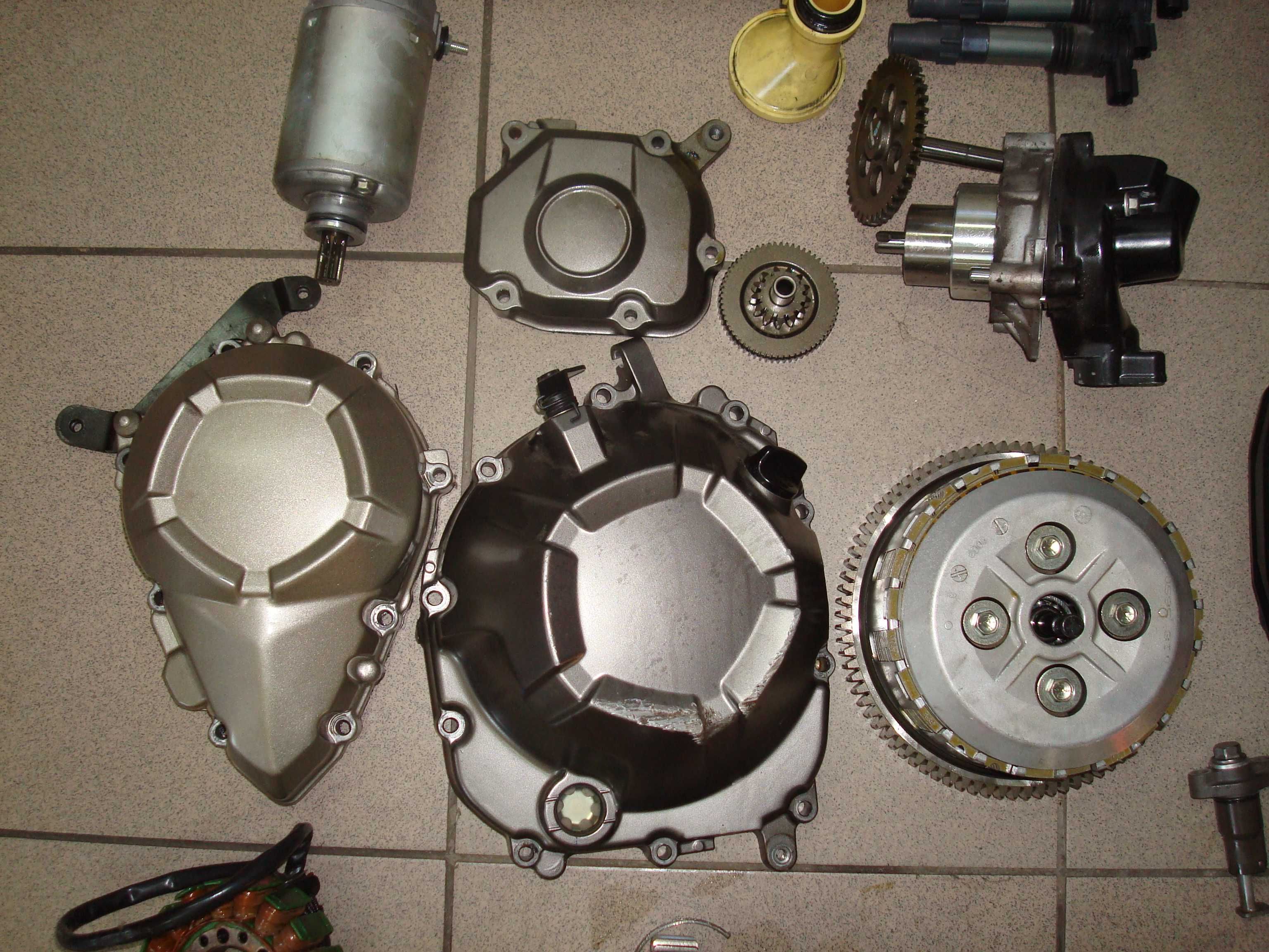 Kawasaki Z800 15r silnik sprzęgło dekiel części