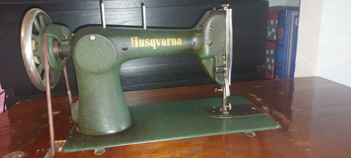 Máquina Costura Husqvarna