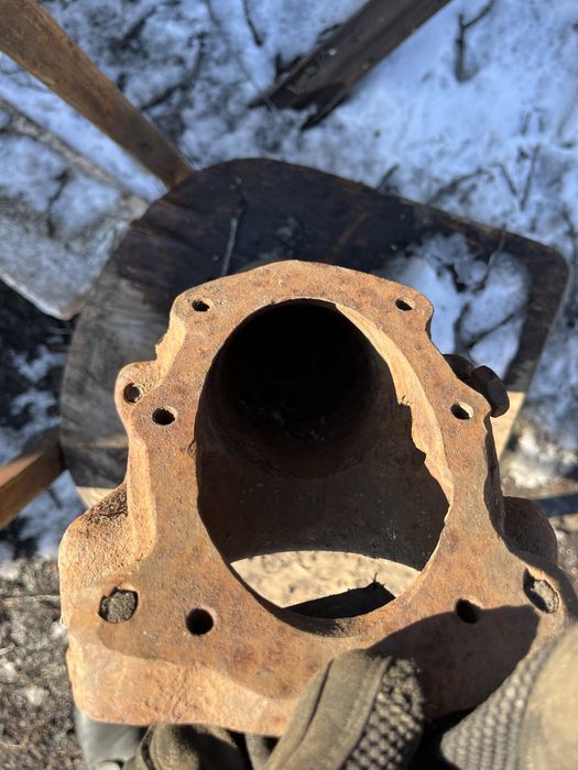 Продам чулок переднього моста мтз 82 правий