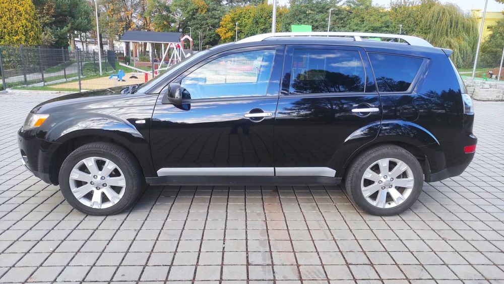 Mitsubishi Outlander 2.2 did 156KM,7 osób,serwisowany w ASO,4x4