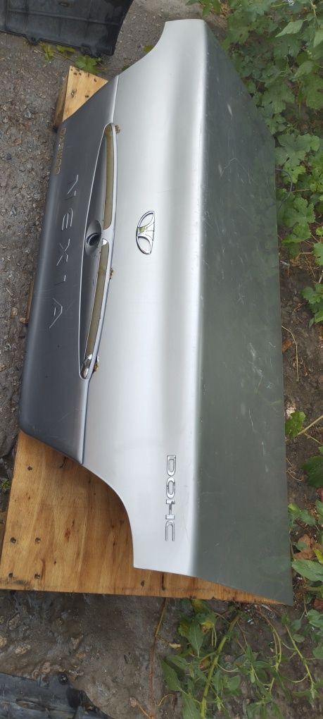 Крышка багажник Daewoo nexia