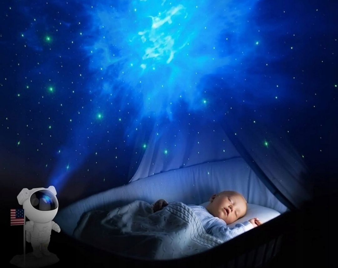 Projektor rzutnik gwiazd astronauta LED lampka nocna kosmos USB pilot