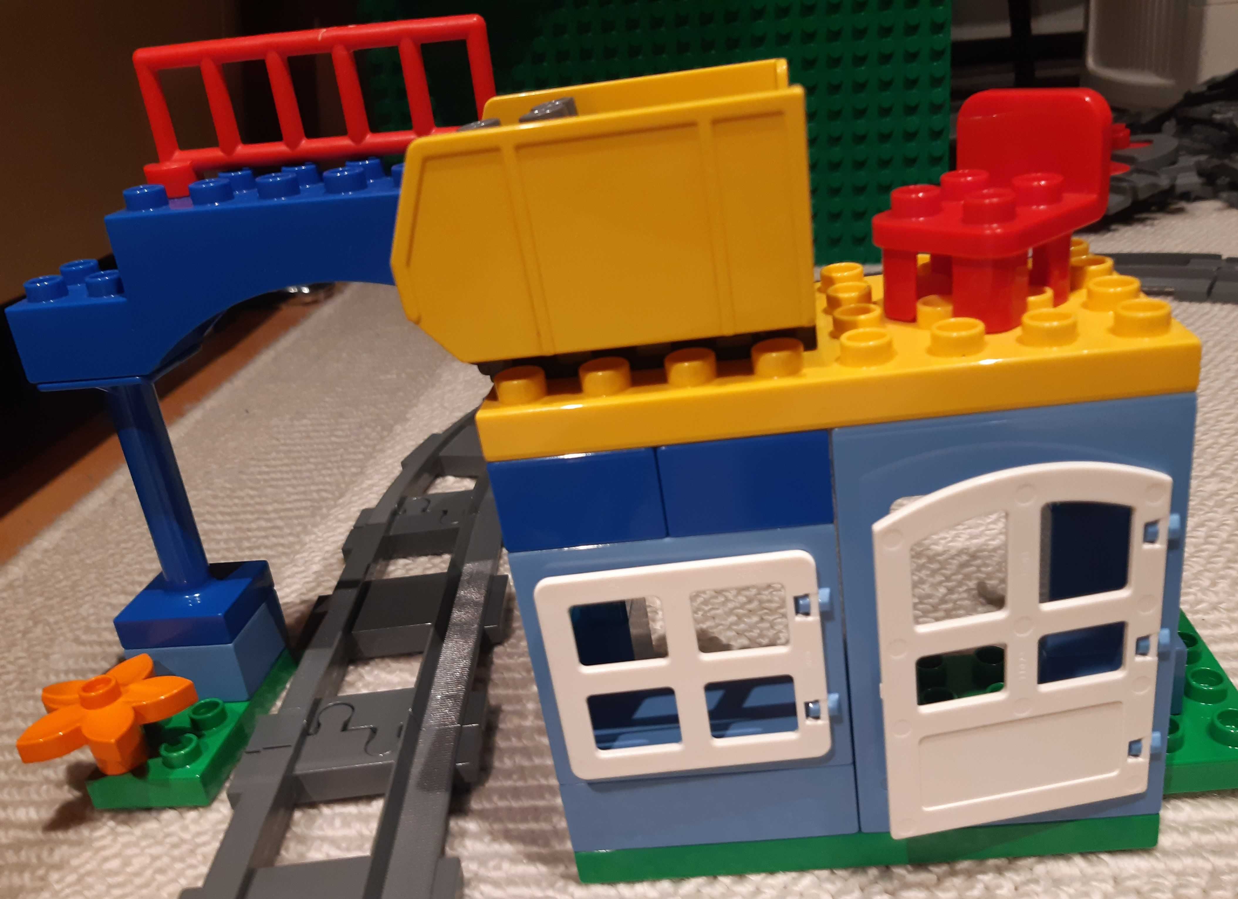 Pociąg Deluxe Lego Duplo – zestaw 10508 + dodatkowe tory – 10506