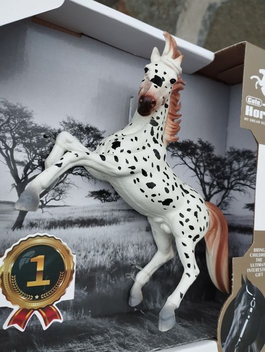 Кінь іграшкова фігурка