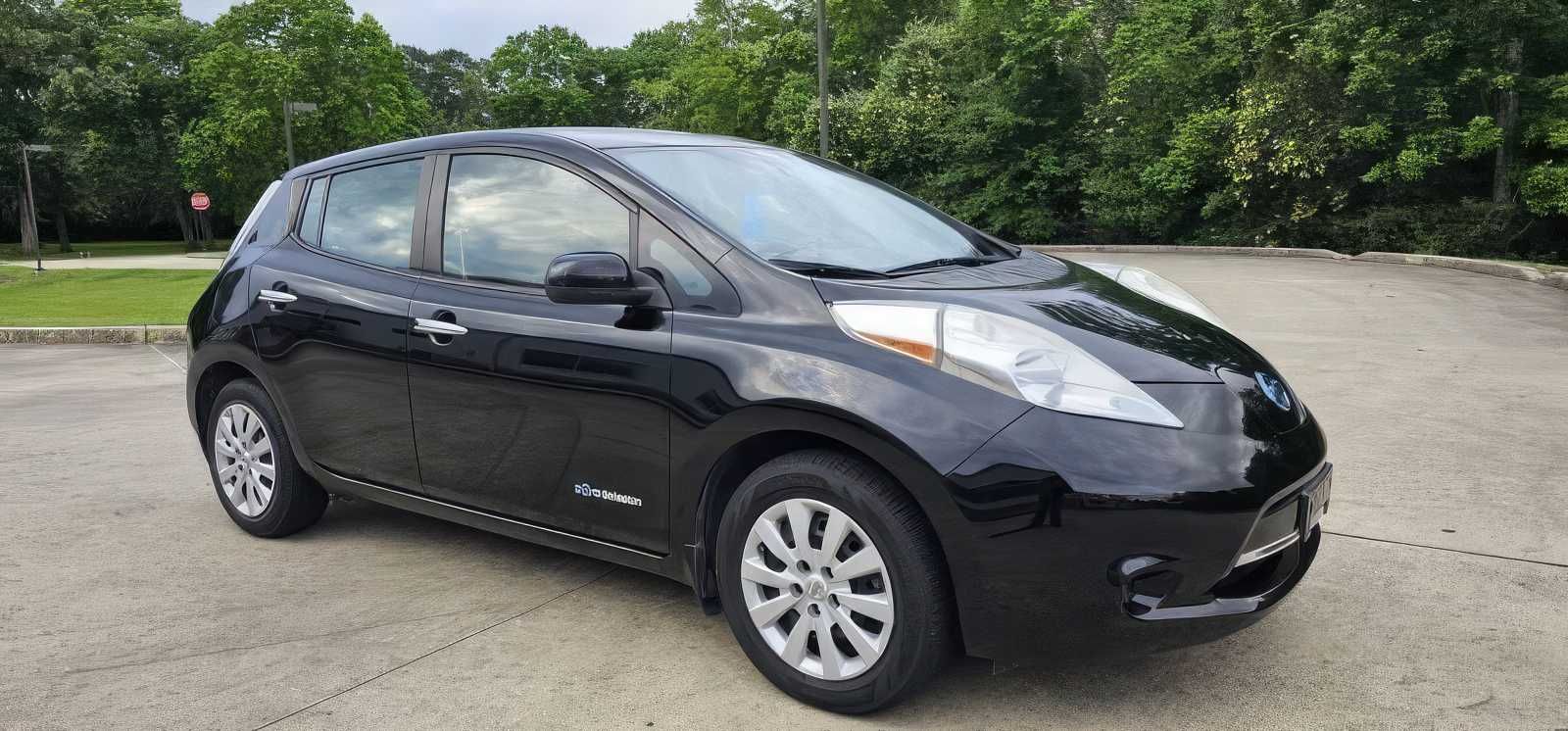 2015 Nissan LEAF S