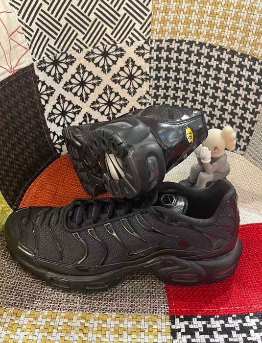 Buty-Trampk-Nike Air Max TN Plus Black R.43