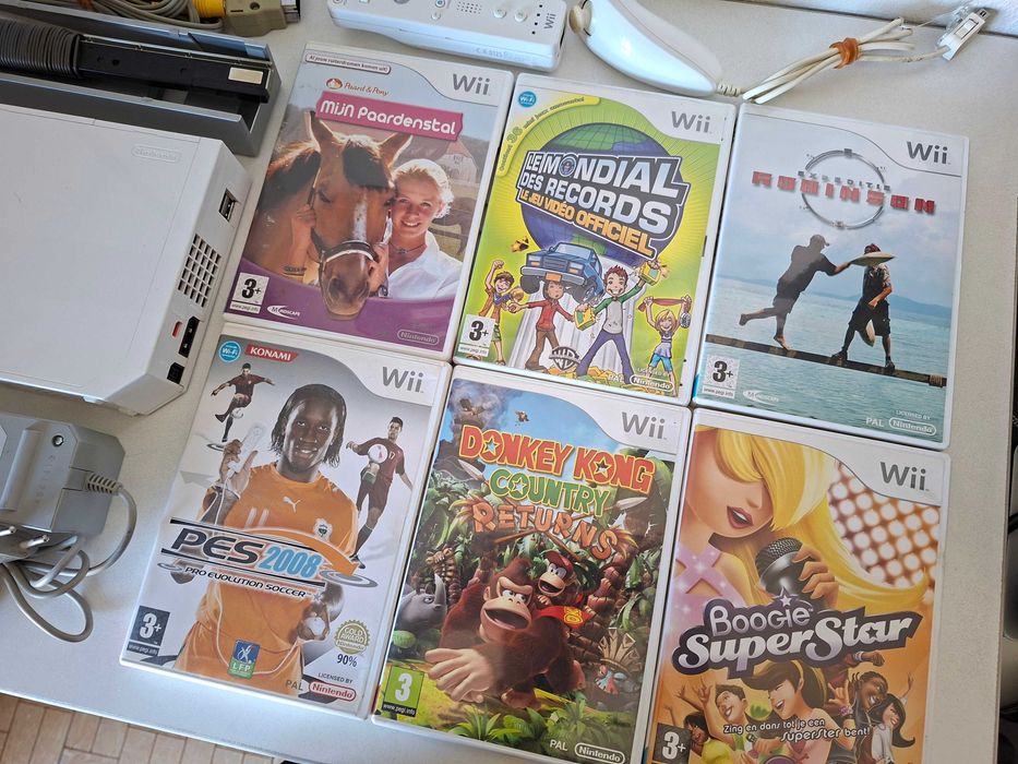 Nintendo Wii Branca 1º Modelo + 1 Comando + 6 jogos *100% Funcional*