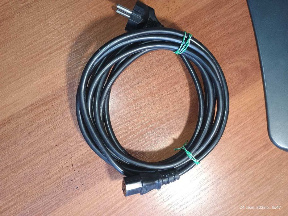 Кабель питания, 3 pin, 3 жилы по 1.0мм кв, длиной 3.5м Цена с ОЛХ-дост